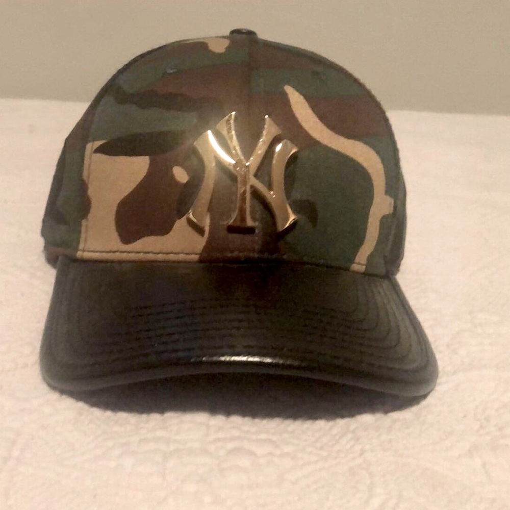 New York Yankees camouflage hat